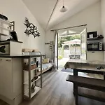 Dom wakacyjny Maison Renovee 4 Pers A La Palmyre, Terrasse, Animaux Admis, Parking - Fr-1-705-18