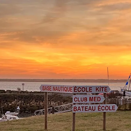 Dom wakacyjny Maison Renovee 4 Pers A La Palmyre, Terrasse, Animaux Admis, Parking - Fr-1-705-18 La Palmyre